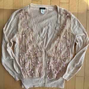 J Crew cream cardigan featuring pink silk petal floral appliqués size medium